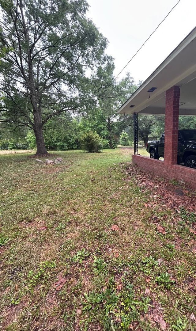 Building Photo - Charming Country Living - 3BR Brick Ranch in Round O