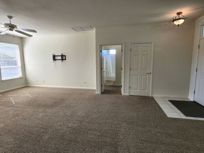 Building Photo - Home For Rent in Wildhorse Area of Minden
