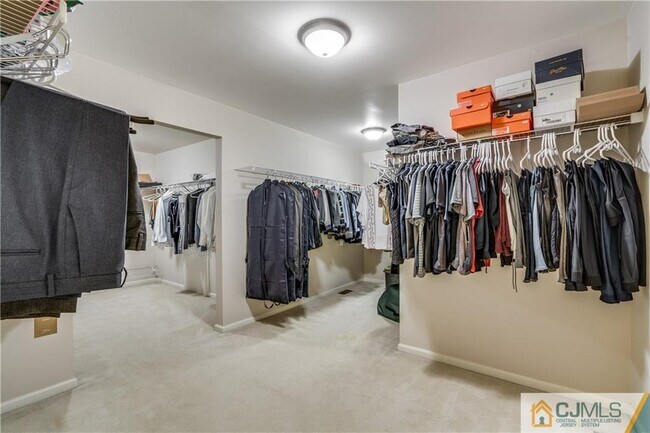 Building Photo - 35 Old Mill Rd