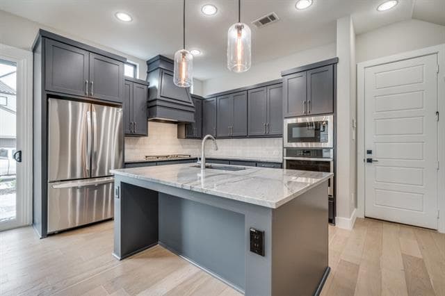 Building Photo - 6129 Echelon Way