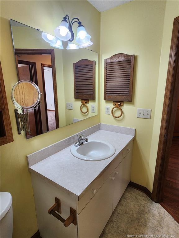 Building Photo - 909 Flintwood Rd