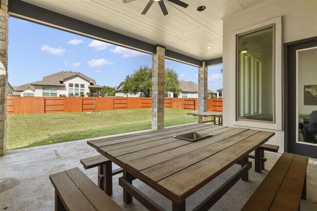Building Photo - 299 Peakside Cir