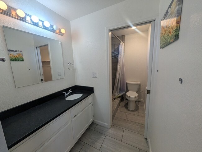 Building Photo - 539 Hatfield Dr