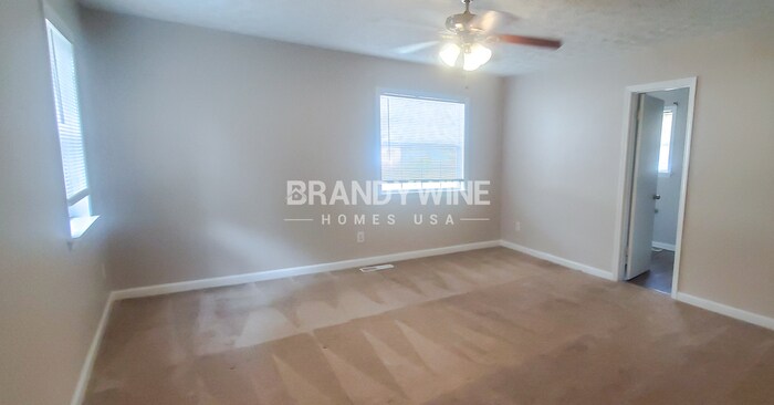 Building Photo - 112 Valerie Ct