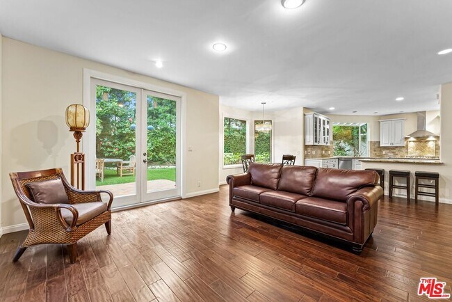 Building Photo - 16015 W Northfield St