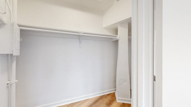 Building Photo - 19 Hermann St