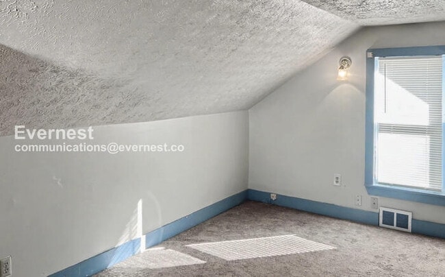 Building Photo - 1187 Murray Ave