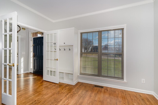 Building Photo - 3400 McGee Cove