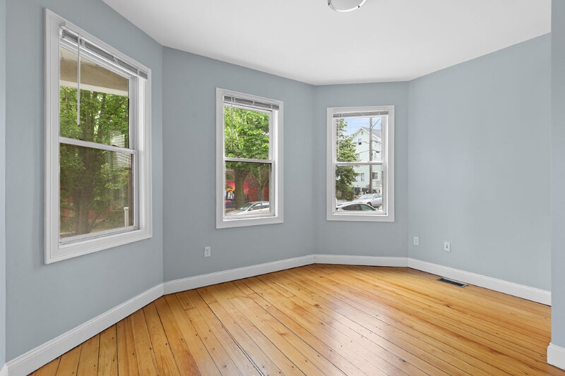 Building Photo - 18 Trenton St