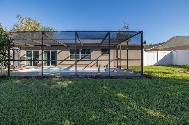 Building Photo - 7334 Bent Oak Dr