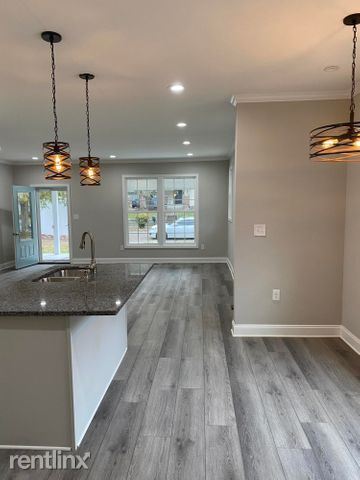 Building Photo - 3 br, 2 bath House - 131 S Van Gilder Pl