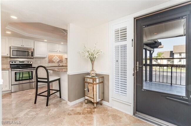 Building Photo - 1530 Imperial Golf Course Blvd