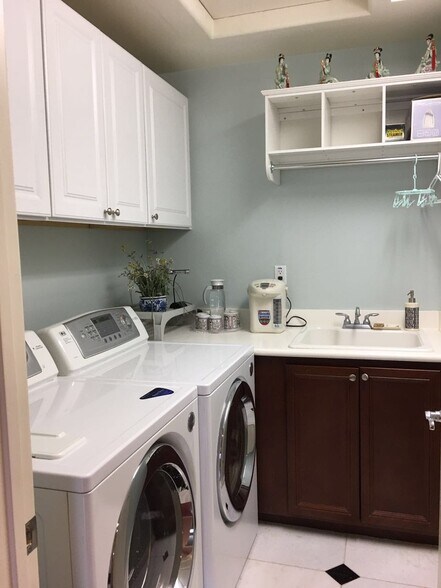 laundry room - 14575 Baylor Ave