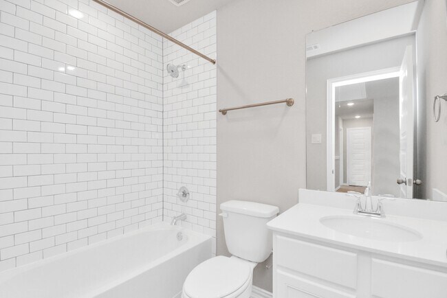 Building Photo - 27110 Bahia Grove Dr