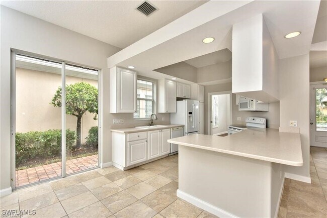 Building Photo - 28684 Wahoo Dr