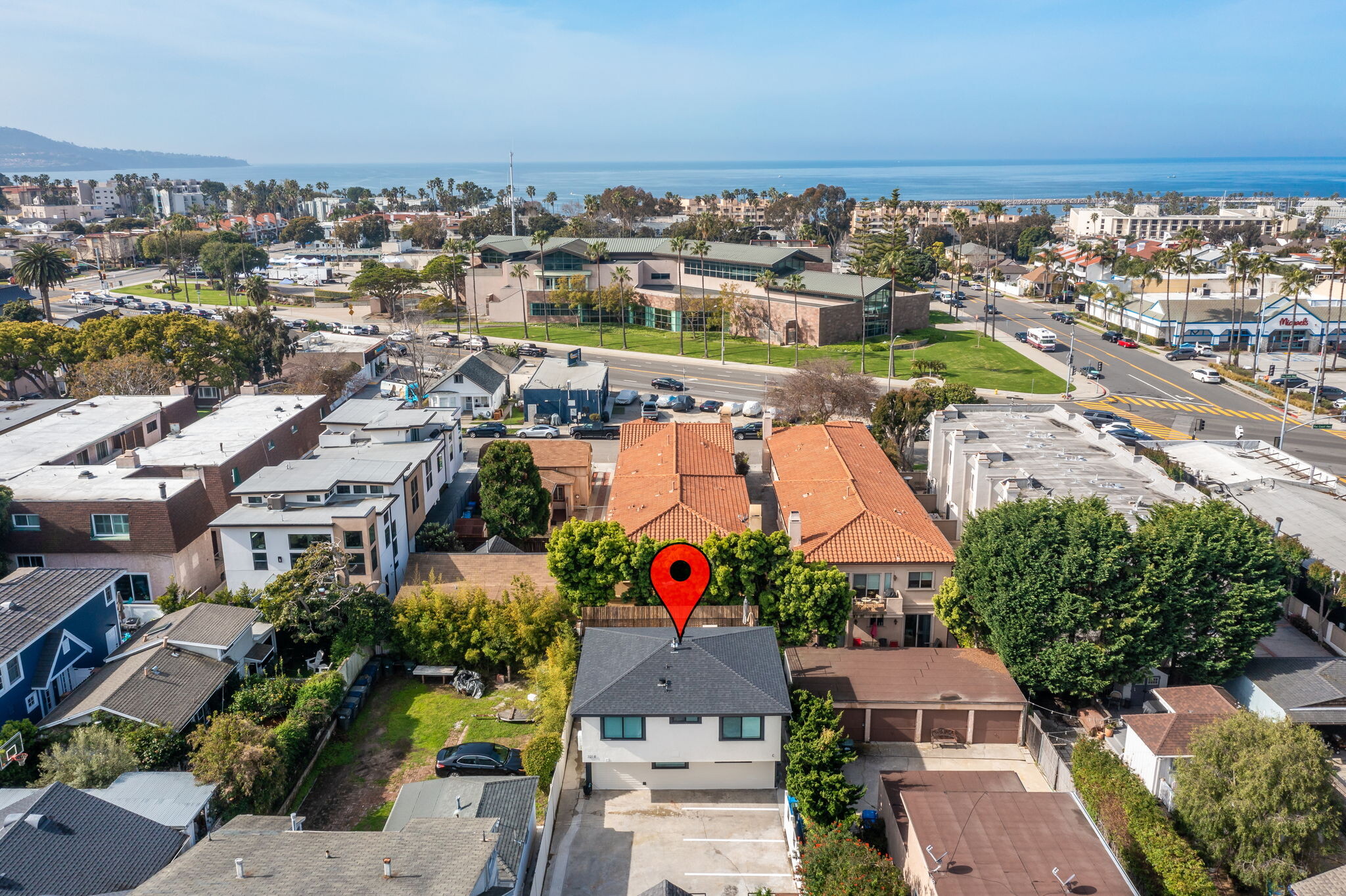 Building Photo - 321 N Gertruda Ave