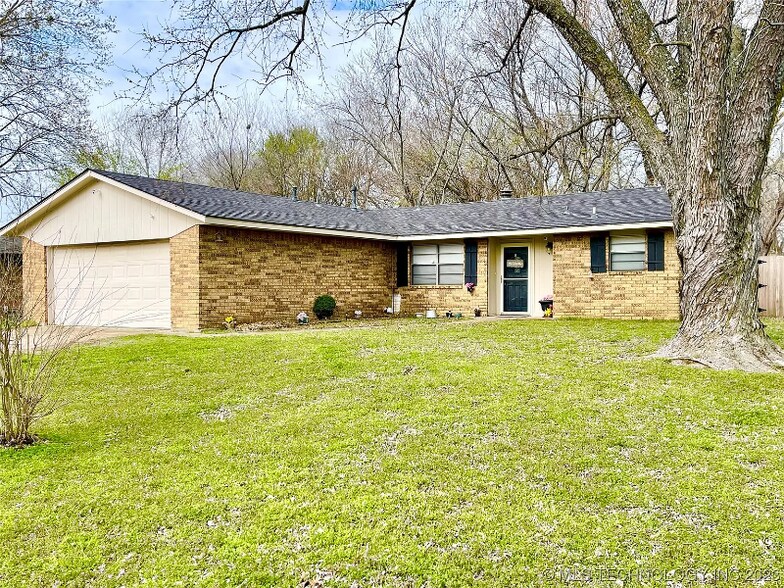 Primary Photo - 1904 Quail Run