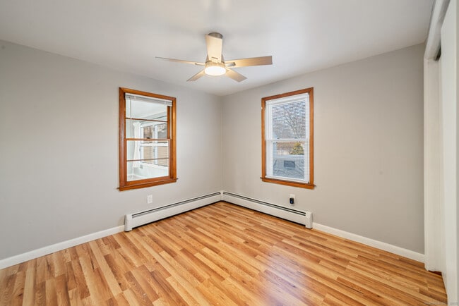 Building Photo - 46 Elaine Rd