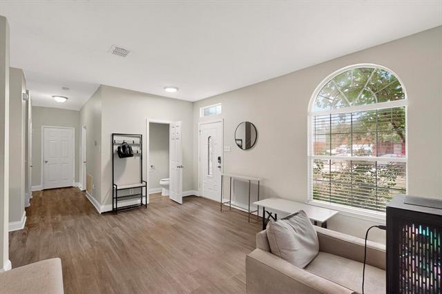 Building Photo - 2305 Sumac Ct