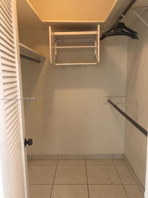 Building Photo - 5825 Collins Ave