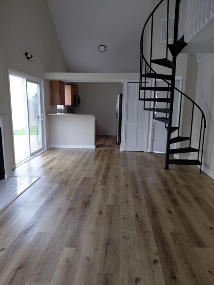 Building Photo - 5928 Crossfield Dr