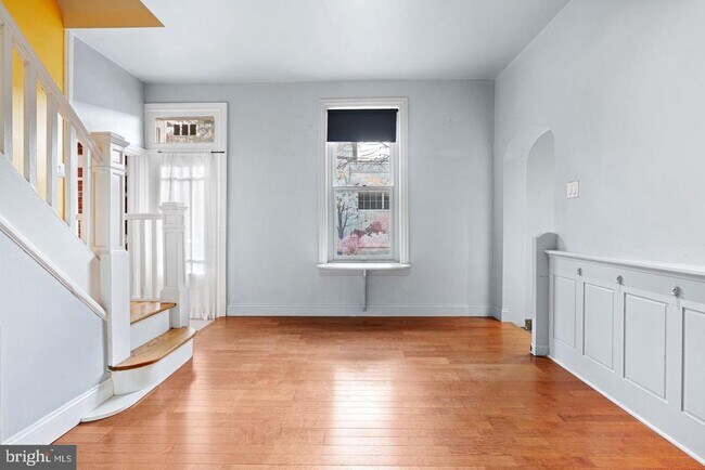 Building Photo - 846 LeCount St