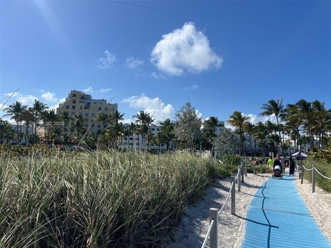 Building Photo - 1390 Ocean Dr