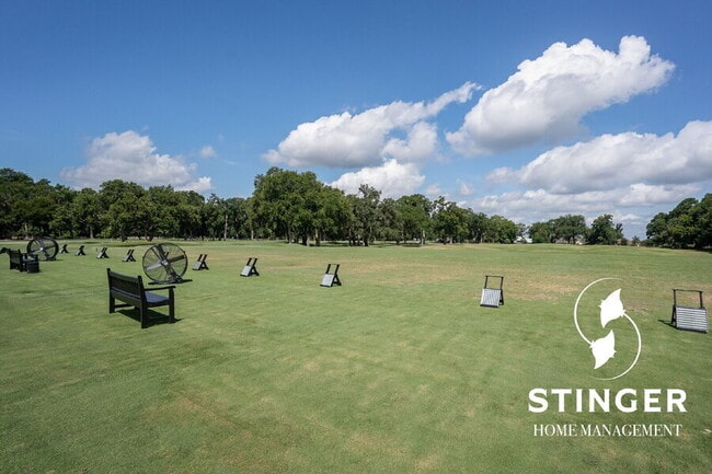 Building Photo - 144 Locust Fence Rd