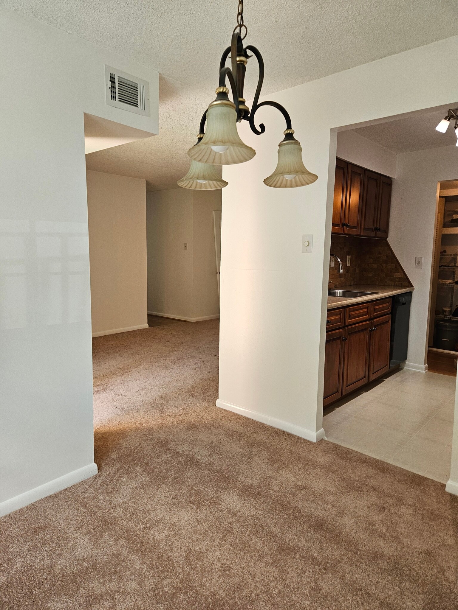 Diningroom - 3204 Valley Dr