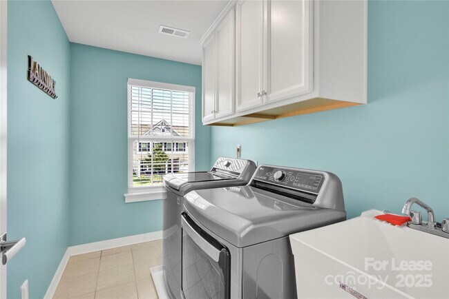 Building Photo - 7278 Waterwheel St SW