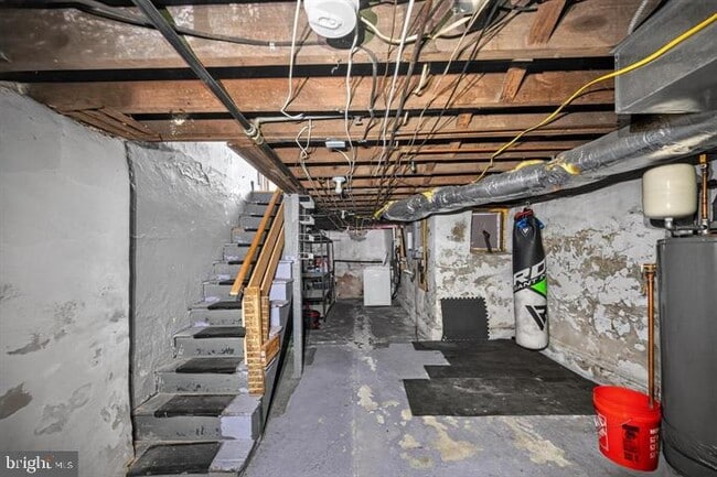Building Photo - 798 Madison St