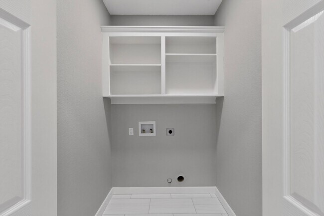 Building Photo - Keller Gem Looking TO Be Your Home!!!
