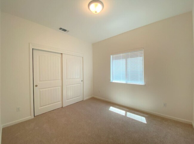 Building Photo - 4422 Andrea Dr