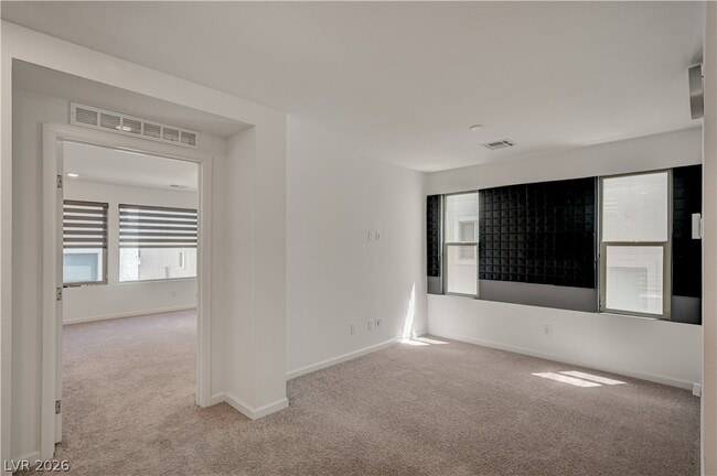Building Photo - 7760 Misty Oaks Ave