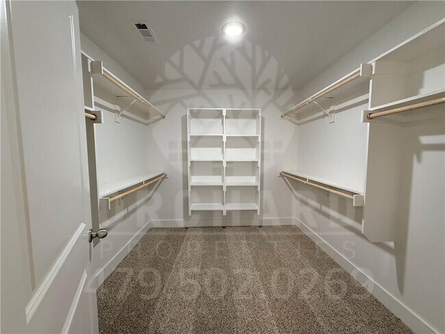 Building Photo - 34 Dirleton Dr