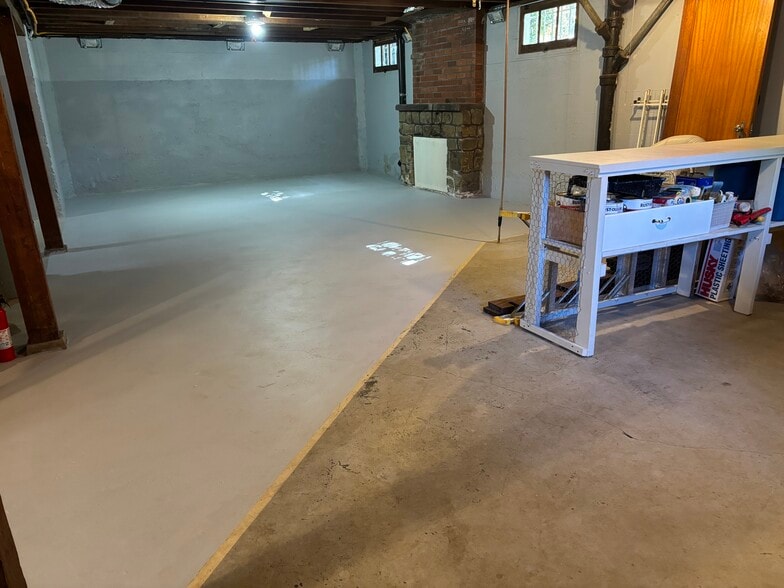 Basement - 4407 SE Tibbetts St