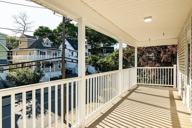 Building Photo - 601 Highland Ave