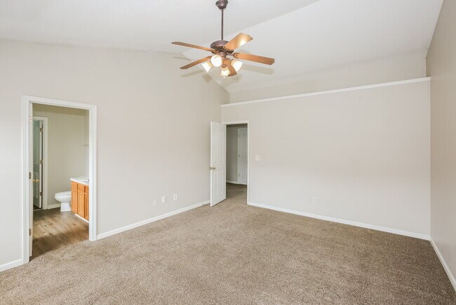 Building Photo - 2712 Forest Grove Ct