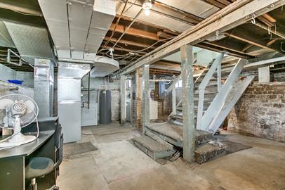 Building Photo - 4156 Cuming St