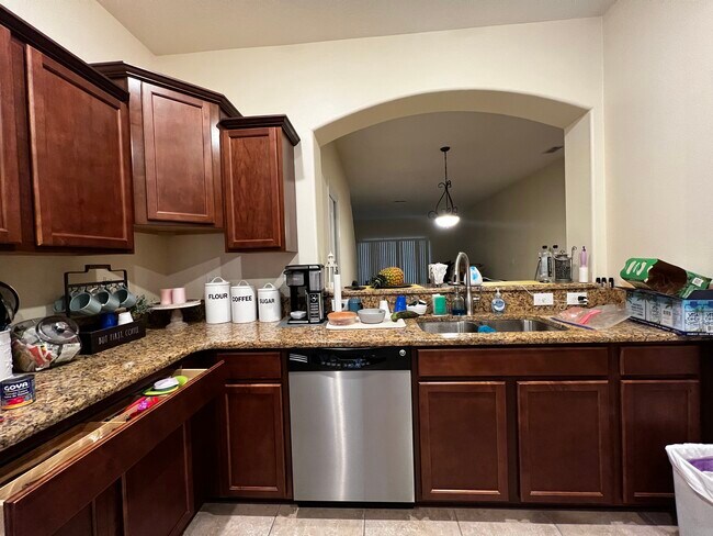 Building Photo - 4046 Mountain Chestnut Way