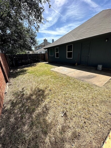 Building Photo - 5634 Indian Hill Dr