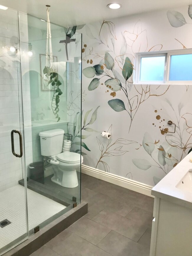 Building Photo - Gorgeous 3 Bedroom 2 Bath Updated House for Lease Near SoFi!