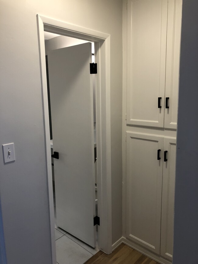 Hall Linen/Closet Storage - 809 N Las Palmas Ave