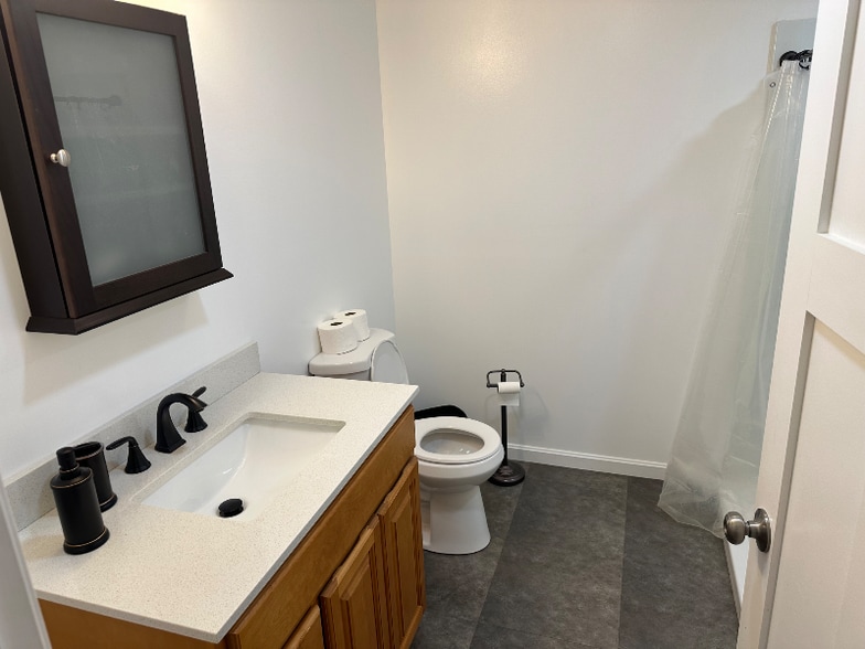 Building Photo - 7351 Waldman Ave