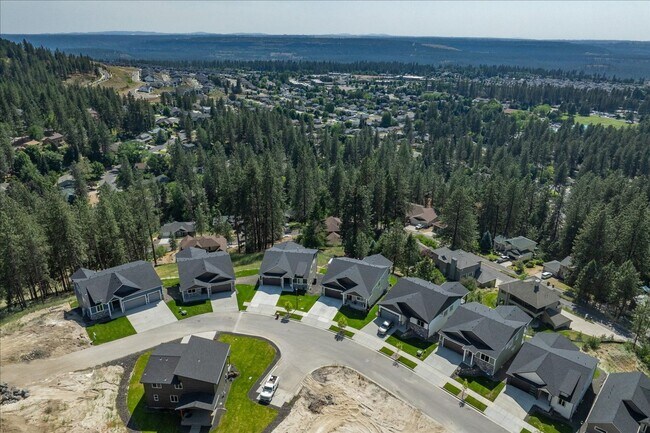 Building Photo - $3,600 - 4 Bed / 3 Bath Gorgeous Brand New...