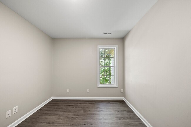 Building Photo - 205 Tonylee Ct