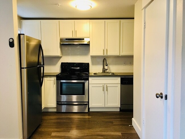 Interior Photo - Raleigh Ridge