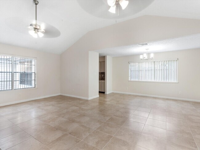 Building Photo - 13515 Wimbledon Oaks Dr