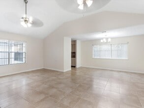 Building Photo - 13515 Wimbledon Oaks Dr