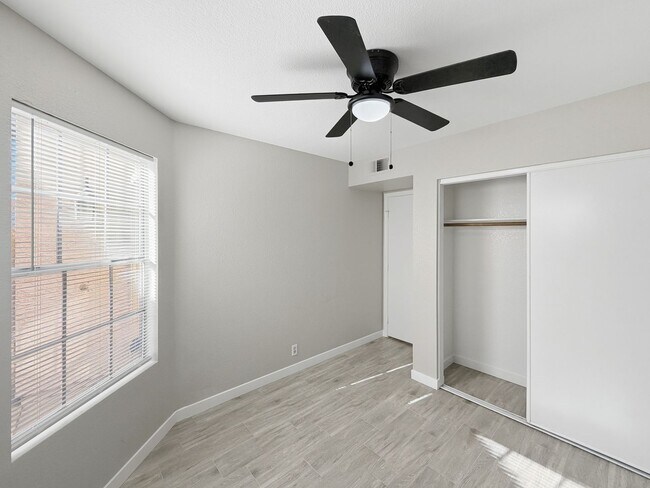 Building Photo - 3839 W Whitten St